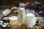 【植物奶比較】營養師分析5大植物奶好處、壞處！杏仁奶、燕麥奶、豆奶植物奶減肥邊款好！ | ELLE HK