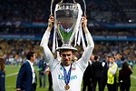 Gareth Bale's wonder goal helps Real Madrid beat Liverpool for 3rd ...