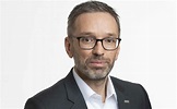 Einstimmig: Herbert Kickl wird neuer FPÖ-Obmann