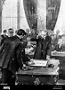 La firma del Tratado de Versalles, 1919 Fotografía de stock - Alamy