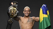 Charles do Bronx: mais um brasileiro que está fazendo história no UFC