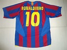 Camisa Barcelona 10 Ronaldinho - R$ 600,00 em Mercado Livre
