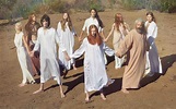 Here are all the modern-day cults that are the definition of creepy ...