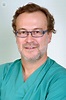 Dr. Fernando Almeida Parra: cirujano maxilofacial en Madrid | Top Doctors