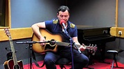 Manic Street Preachers - Show Me The Wonder (session) - YouTube