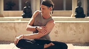 fitnessRAUM.de Lu Jong Yoga mit Ralf Bauer - YouTube
