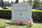 Estelle Getty's grave (photo)