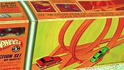 1969 Hot Wheels Double-Dare Race Action Set - YouTube