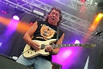 Former IRON MAIDEN, LIONHEART Guitarist DENNIS STRATTON Talks Rock ...