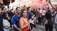 Franceses celebran título mundial en las calles