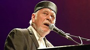 Procol Harum singer Gary Brooker dies at 76 - BBC News