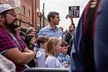 Beto O’Rourke switches his style and tone as the spotlight dims - The ...