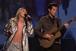 Miley Cyrus and Mark Ronson Perform on 'SNL'