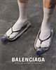 ¿Y SI BALENCIAGA LANZARA BOTTLE SLIPPERS? | Le Banana