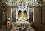 Sarcofago Di Re Bela III E La Sua Moglie In Matthias Church A Budapest ...