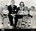 BING CROSBY con la prima moglie Dixie Lee e da sinistra i loro figli ...