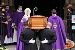 Homélie des funérailles de Jean-Paul Belmondo : « Le “bien-aimé des ...