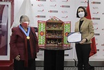 Mincetur condecora a Genoveva Nuñez, retablista peruana reconocida como ...