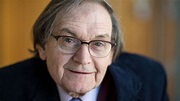 Sir Roger Penrose: British scientist awarded Nobel physics prize for ...