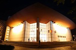 Teatro Nacional Ion Luca Caragiale En La Noche De Bucarest Imagen de ...