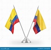 Banderas De Mesa De Colombia Y Ecuador Aisladas En Representación 3D En ...