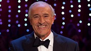 Strictly Come Dancing judge Len Goodman to quit show - BBC News