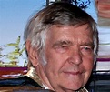 Tom Courtenay Biography - Facts, Childhood, Family Life & Achievements