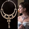 Anne Hathaway wearing the "Toussaint" necklace by Cartier in Ocean's 8 ...