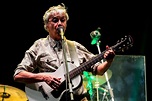 Caetano Veloso faz Salvador cantar com a força dos hits - Festival de ...