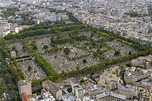Cimetière du Père Lachaise vu des airs, Paris | Pere lachaise cemetery ...