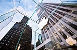 Head Apple Store on Fifth Avenue in New York Editorial Photography ...