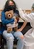 攝影家郭英聲帶泰迪熊打疫苗 讓心中多點溫暖少點恐懼 - 生活 - 中時