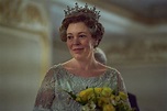 'The Crown' stars Claire Foy, Olivia Colman honor the Queen