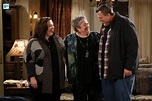 4.15 ~ "Three Girls and an Urn" - Mike&Molly Photo (41223658) - Fanpop