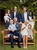 Família real divulga fotos oficiais em comemoração ao aniversário de 70 ...