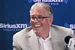 Mike Francesa’s next era begins with a meeting and curious hush