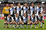 File:Mannschaft des SK Sturm Graz beim Cupfinale 2010.jpg - Wikimedia ...