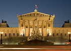 Österreichisches Parlament - Wien Foto & Bild | architektur, architektur bei nacht, motive ...