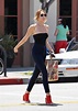 EGO - Com roupa justinha, Miley Cyrus mostra que está muuuito magra ...