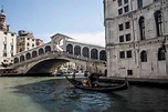 A Guide to Venice's Historic Rialto Bridge