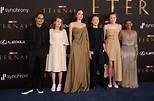Angelina Jolie leva 5 dos 6 filhos com Brad Pitt à première de 'Eternos ...