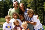 See Kirk Cameron's Family of 8 Now