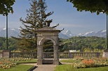 Guide to Visiting Pau in the Pyrenees