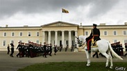 La academia militar británica que forma a la nobleza árabe - BBC News Mundo