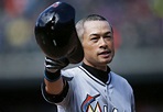 Ichiro Suzuki triples to reach 3,000 career major league hits in ...