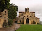 Iglesia de San Julián De Los Prados - Asturias - Arrivalguides.com
