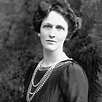 Nancy Astor - Felicità Pubblica