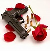 Arme - Revolver et Rose rouge