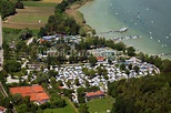 Luftbild Utting am Ammersee - Campingplatz mit Wohnwagen und Zelten in ...