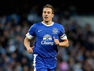 Phil Jagielka 'committed' to Everton despite David Moyes departure to ...
